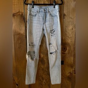 Distressed American Eagle Skinny Jeans Size 2L